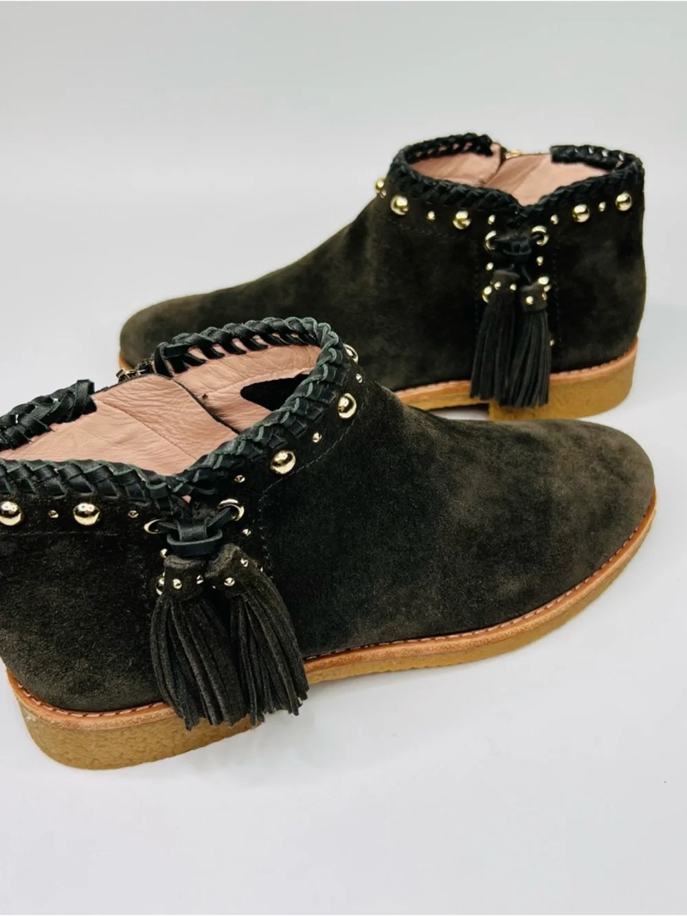Kate Spade Bowie Tassel Olive Green Suede Side Zip Studded Ankle Booties Women 7